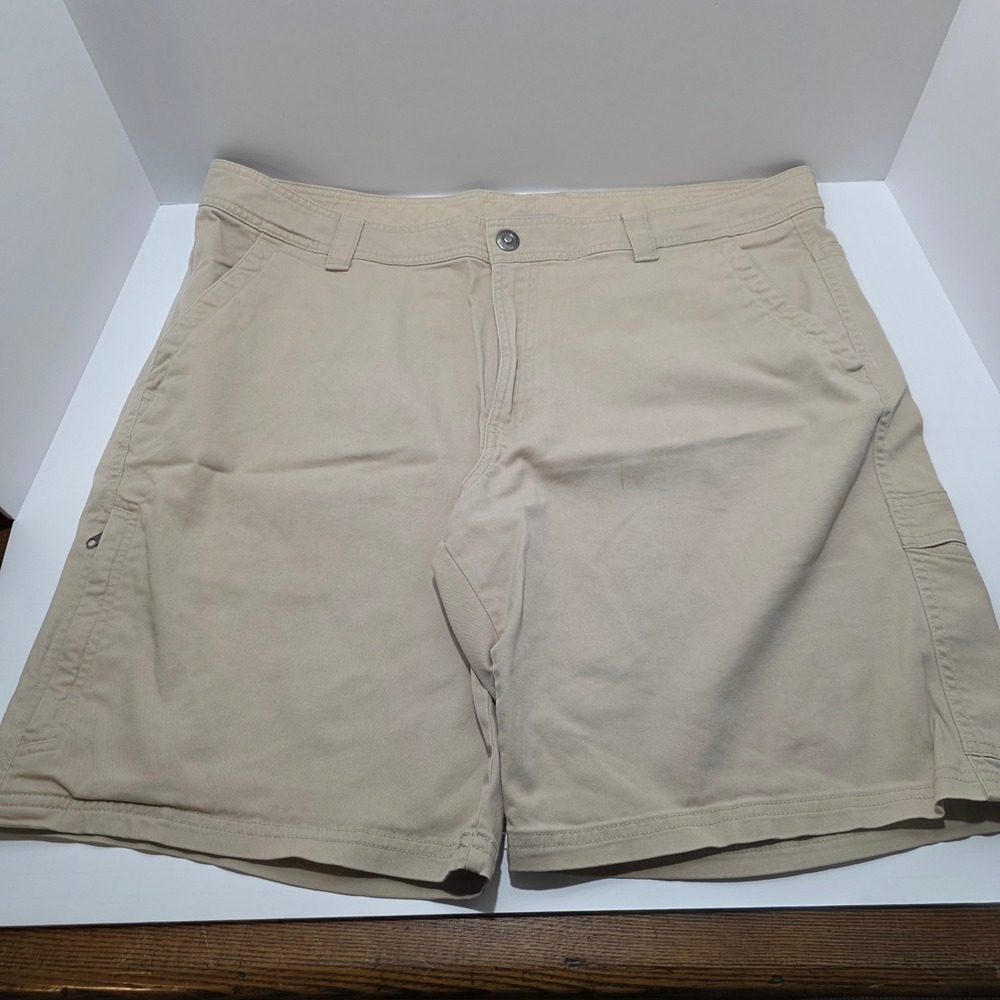 Columbia Mens 38 Regular Fit Utility Shorts Khaki Tan